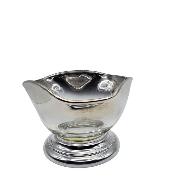 Dorothy Thorpe Silver Fade Glass Bowl Small Footed Tri Corner Dish MCM Decor - Picture 4 of 10